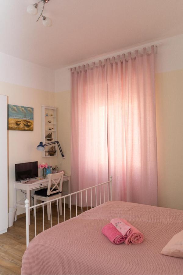 La Casa Dei Nonni Apartment ลีวอร์โน ภายนอก รูปภาพ